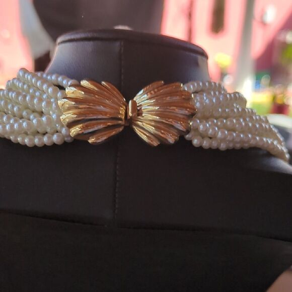 Elegant Vintage Cream and Gold Multi-Strand Necklace‎ - Picture 6 of 10